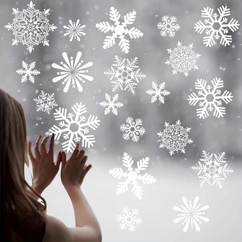 137枚 冬の雪の結晶静電気ステッカー - 再利用可能なPV - Snowflake Window Decal のレビューと価格